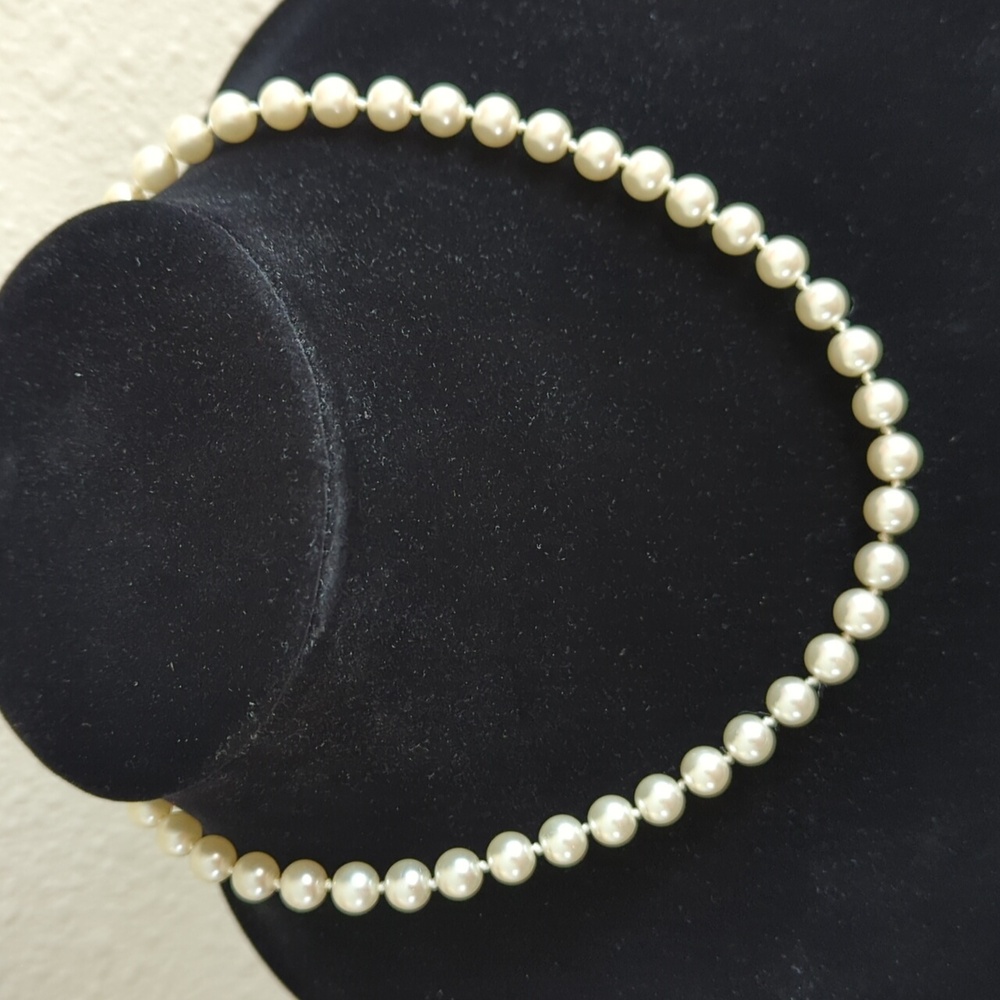 Beautiful Pearls - Picture 2 of 6